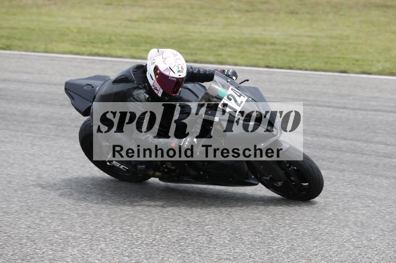 /25 10.06.2025 MaxRacing ADR/Gruppe gruen/124